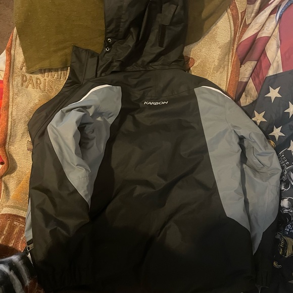 KARBON SKI JACKET Men’s Size M Black & Gray Insulated EUC - Picture 6 of 11